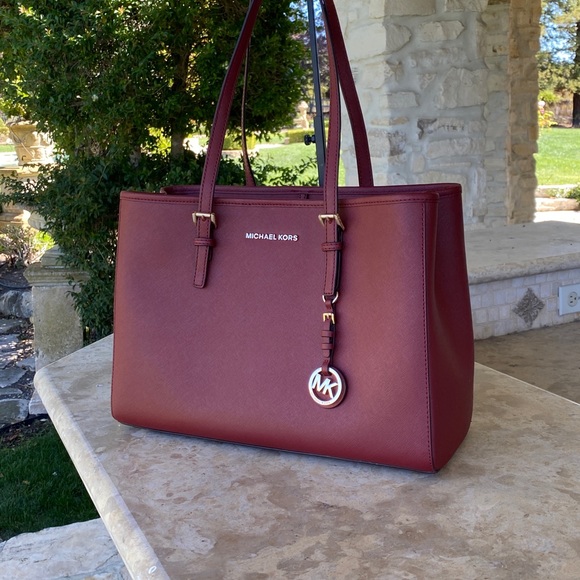 NWT Michael Kors LG EW Leather tote handbag - Picture 3 of 10